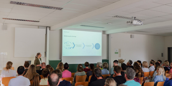 Hauptvortrag Tag des Schulsports Hauptvortrag Tag des Schulsports im Seminarraum
