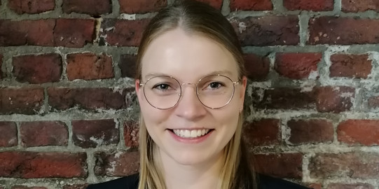 Portrait von Frederike Adammek.