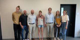 Gruppenfoto Sportpsychologie in einer Reihe