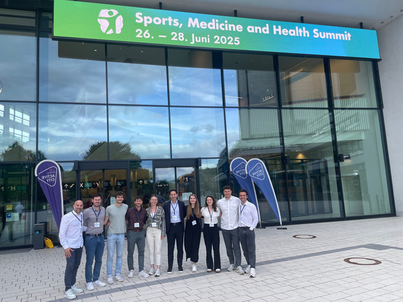 Delegation des Arbeitsbereichs Sportmedizin beim Sports, Medicine and Health Summit in Hamburg Delegation des Arbeitsbereichs Sportmedizin beim Sports, Medicine and Health Summit in Hamburg