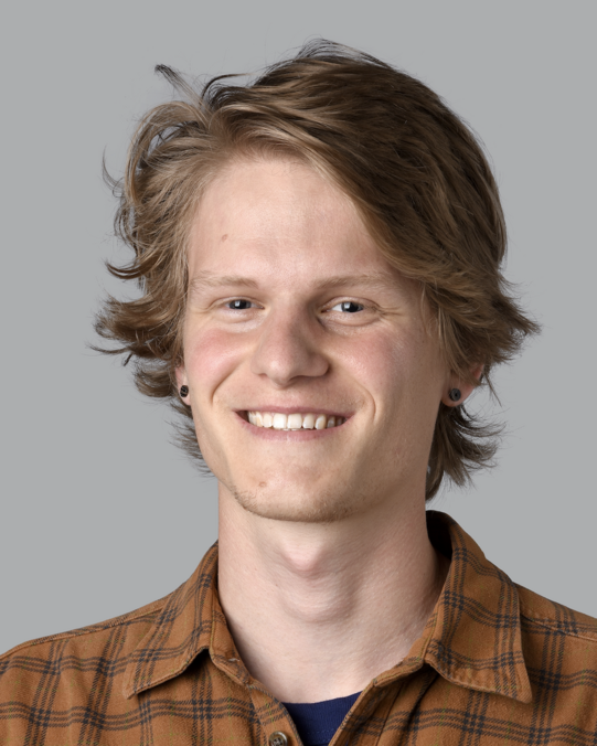Niklas Poß Portraitfoto Niklas Poß