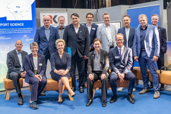 Besuch der Ministerin Ina Brandes mit Vertreter:innen der UAR