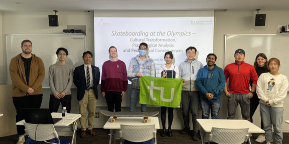 Gruppenbild Exkursion Tsukuba 2023 Gruppenbild Exkursion Tsukuba 2023