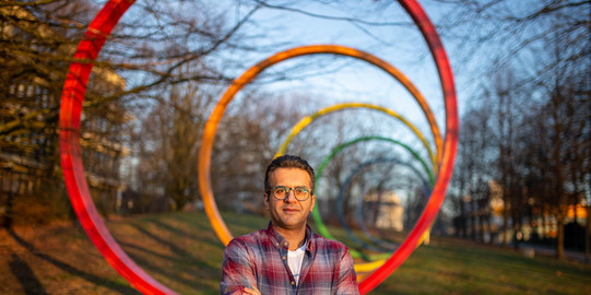 Ein Portrait Jun.-Prof. Dr. Vahid Farrahis