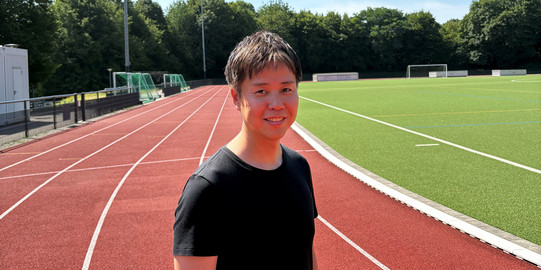 Dr. Akira Yoshikawa on the running track from the TU Dortmund