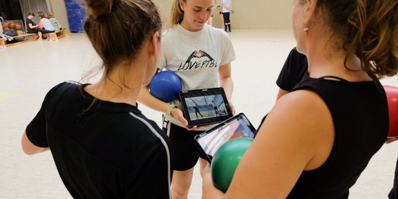 Tag des Schulsports_Praxisworkshop Gruppenarbeit Praxisworkshop