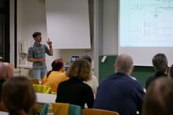 Sebastian Proschinger bei einem Vortrag