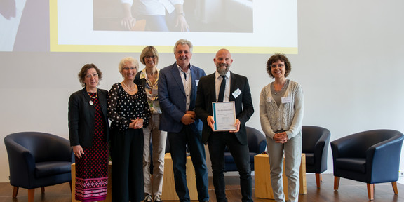 Professor Zimmer mit Dr. Helmar Lange Preis ausgezeichnet