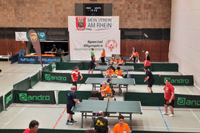 4 zeitgleich stattfindende Tischtennisspiele bei den Special Olympics NRW 2022